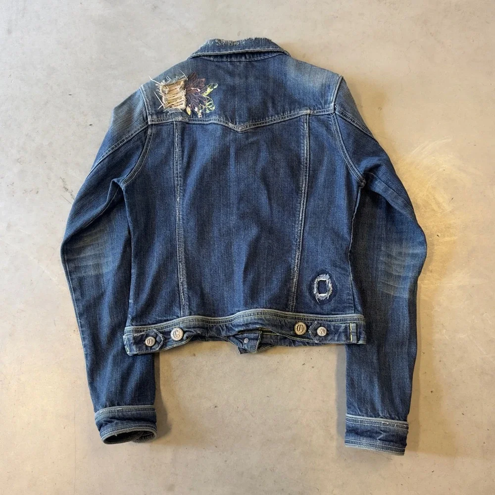 C'est Toi Jeans Distressed Denim Jacket Embroidered Floral Blue Medium - Picture 3 of 6